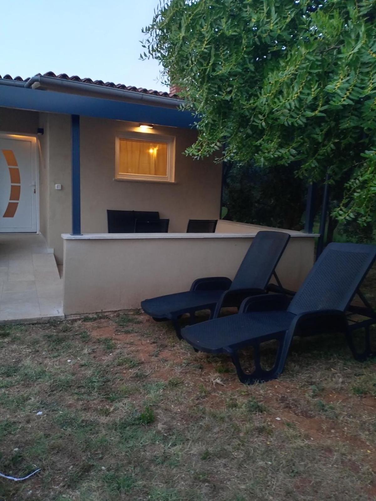 House For Rent Ulika Villa Valbandon Exteriör bild